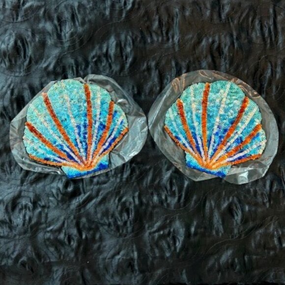 Super fun mermaid shell shaped glitter pasties - Picture 1 of 3